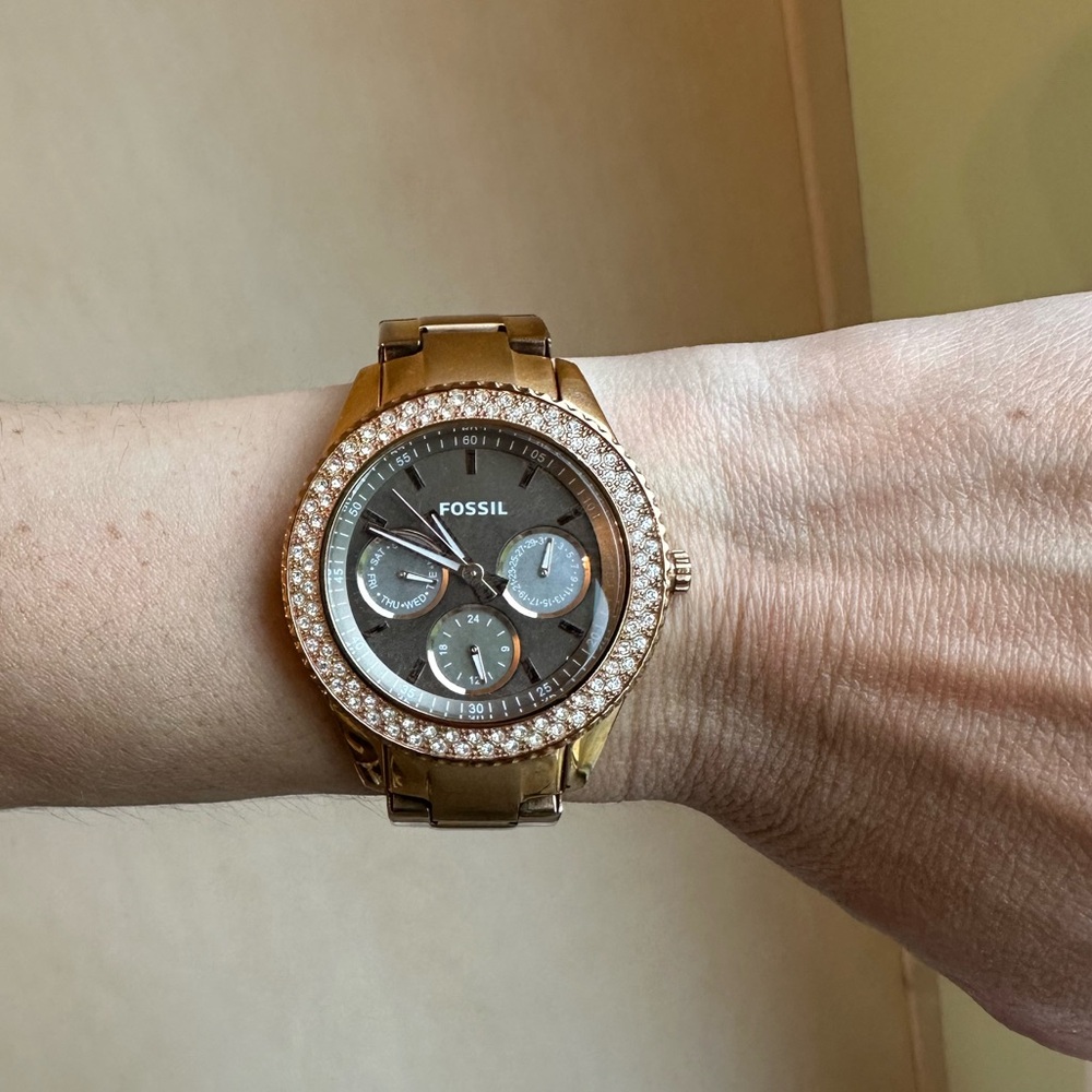 Rose Gold Fossil Watch with a Beige / Tan Face. Already Sized.